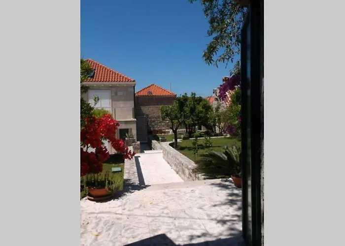 Charming For 3 Pax In