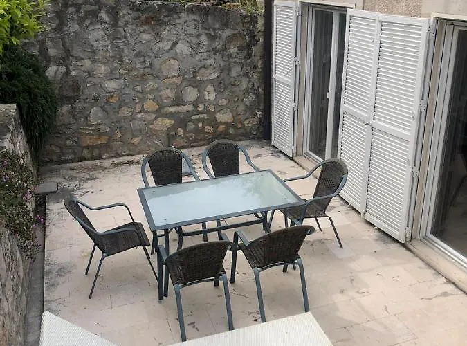 公寓 Charming For 3 Pax In