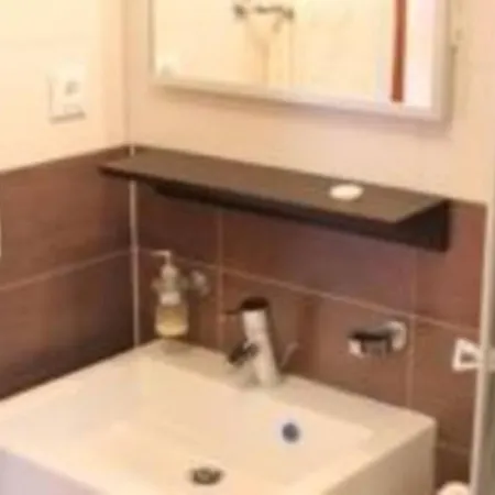 Charming For 3 Pax In Διαμέρισμα Cavtat