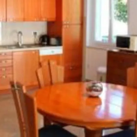 Charming For 3 Pax In Διαμέρισμα Cavtat