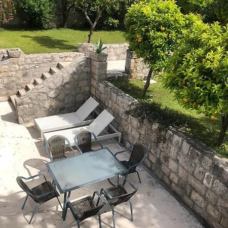 Charming For 3 Pax In Apartment *